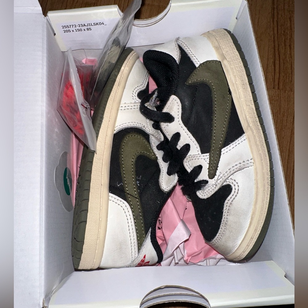 TRAVIS SCOTT X JORDAN 1 RETRO LOW OG SP TD 'OLIVE'